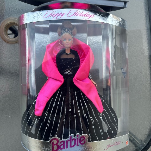 Special Edition Holiday Barbie - Picture 2 of 3